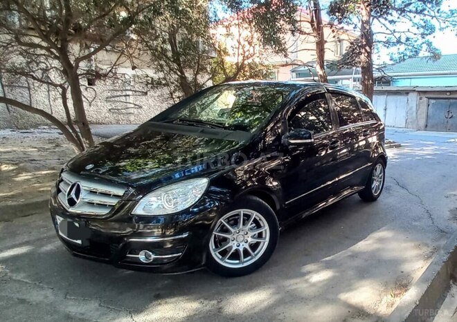 Mercedes B 170 2008, 193,000 km - 1.7 л - Bakı