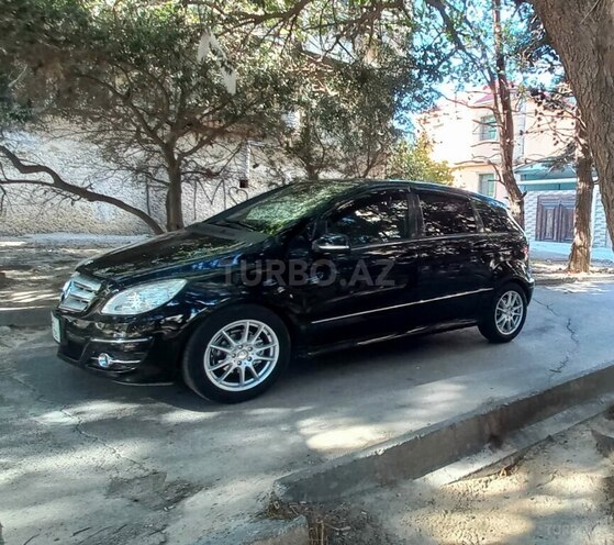 Mercedes B 170 2008, 193,000 km - 1.7 л - Bakı