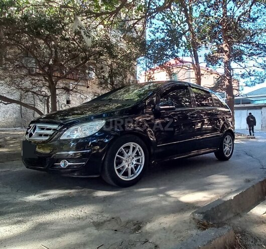 Mercedes B 170 2008, 193,000 km - 1.7 л - Bakı