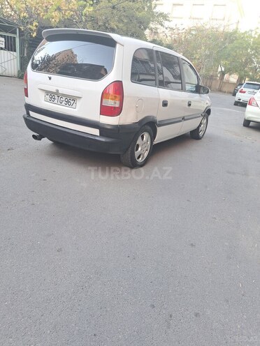 Opel Zafira 2002, 220,000 km - 2.2 l - Bakı