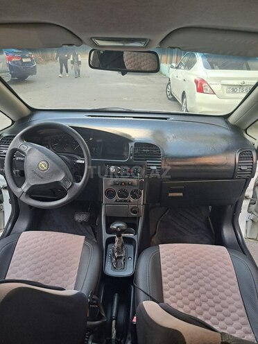 Opel Zafira 2002, 220,000 km - 2.2 l - Bakı