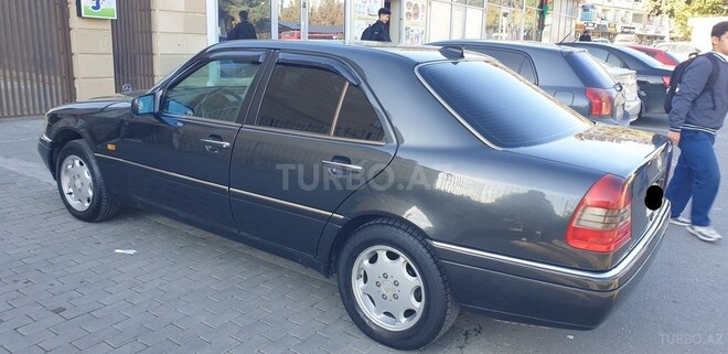 Mercedes C 200 1995, 254,700 km - 2.0 l - Bakı