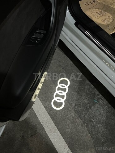 Audi A6-20