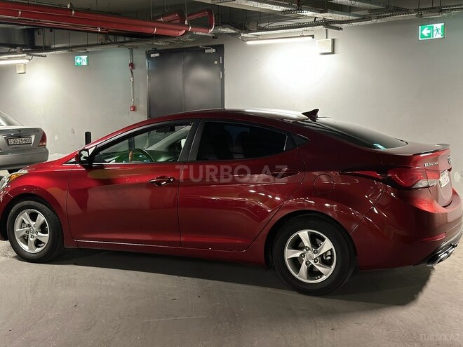 Hyundai Elantra 2015, 120,701 km - 1.8 l - Bakı