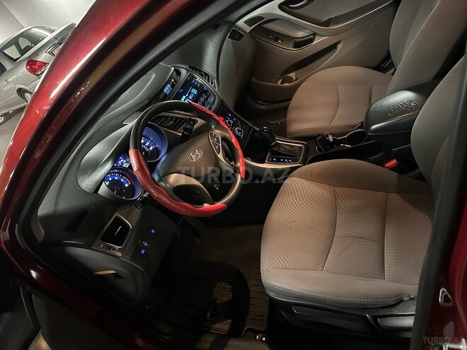 Hyundai Elantra 2015, 120,701 km - 1.8 l - Bakı