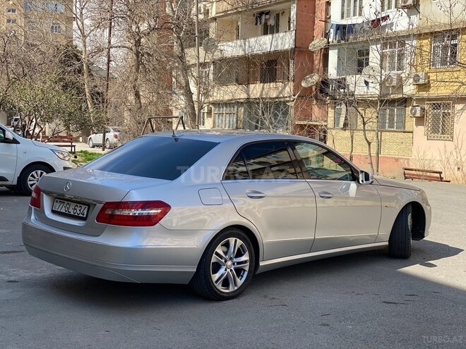 Mercedes E 220 d 2011, 259,000 km - 2.2 л - Bakı