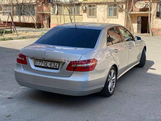 Mercedes E 220 d 2011, 259,000 km - 2.2 л - Bakı