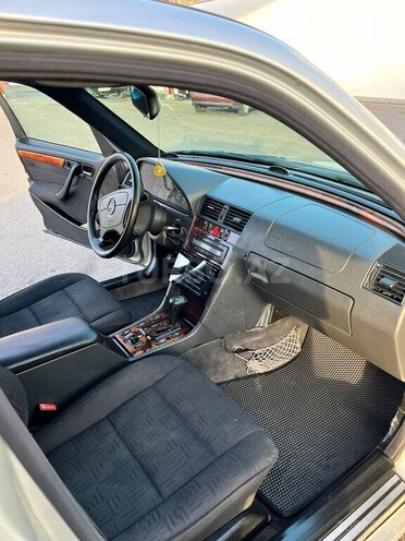 Mercedes C 230 1999, 315,426 km - 2.3 л - Bakı