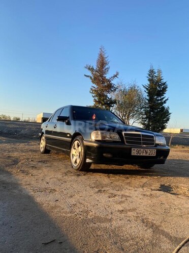 Mercedes C 180 1997, 410,000 km - 1.8 л - Salyan