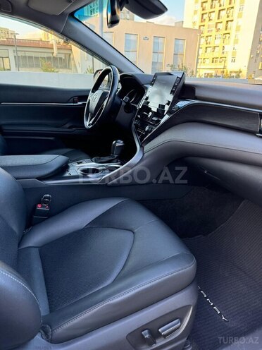 Toyota Camry 2021, 50,556 km - 2.5 л - Bakı
