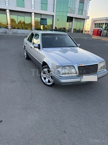 Mercedes E 220 1994, 360,000 km - 2.2 l - Beyləqan