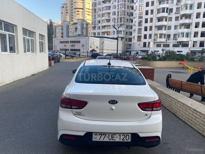 Kia Rio 2018, 132,388 km - 1.6 l - Bakı