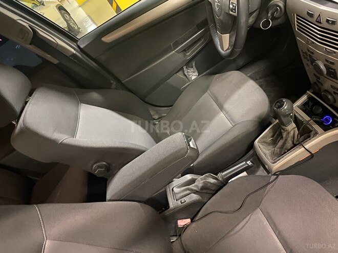 Opel Astra 2008, 214,710 km - 1.4 l - Gəncə