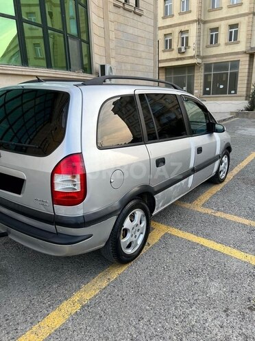 Opel Zafira-3