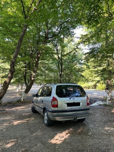 Opel Zafira-7