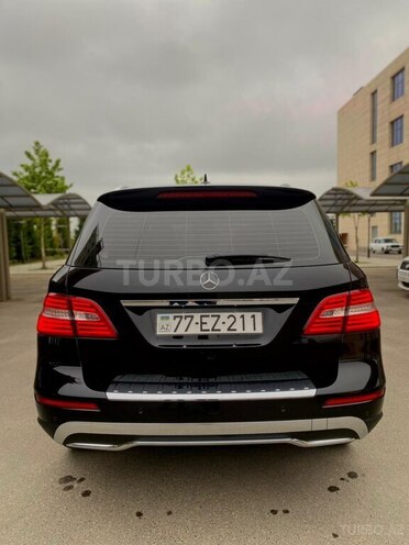 Mercedes ML 300 4MATIC 2014, 165,000 km - 3.5 л - Quba