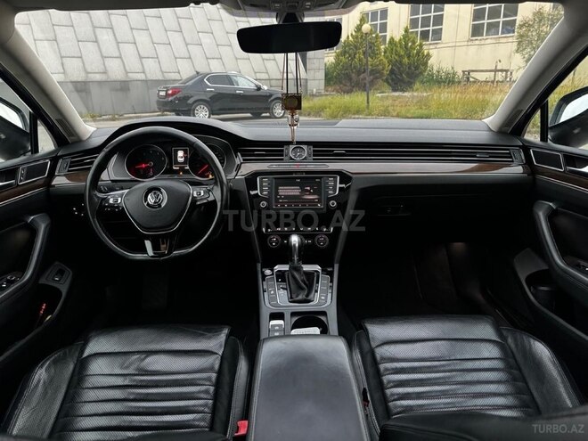 Volkswagen Passat 2017, 130,000 km - 1.8 l - Bakı