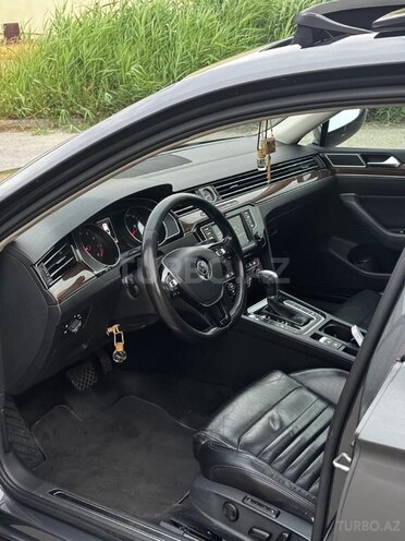 Volkswagen Passat 2017, 130,000 km - 1.8 l - Bakı