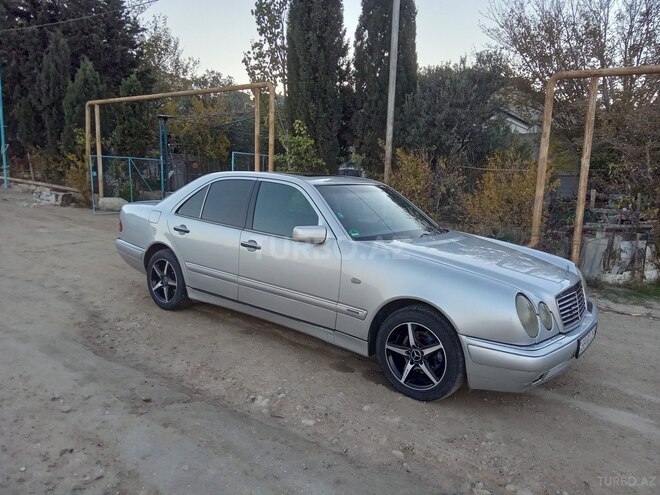 Mercedes E 200 1997, 397,000 km - 2.0 l - Bakı