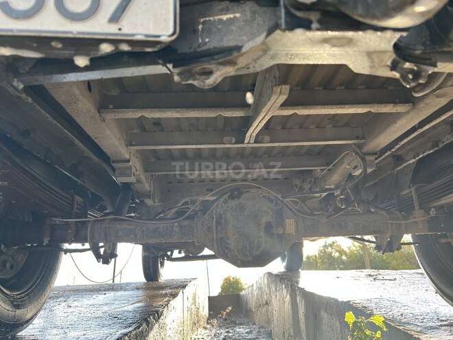Mercedes 208 D 1990, 170,000 km - 2.3 l - İmişli
