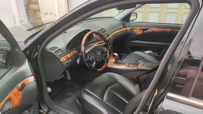 Mercedes E 240 2004, 235,000 km - 2.6 л - Sumqayıt