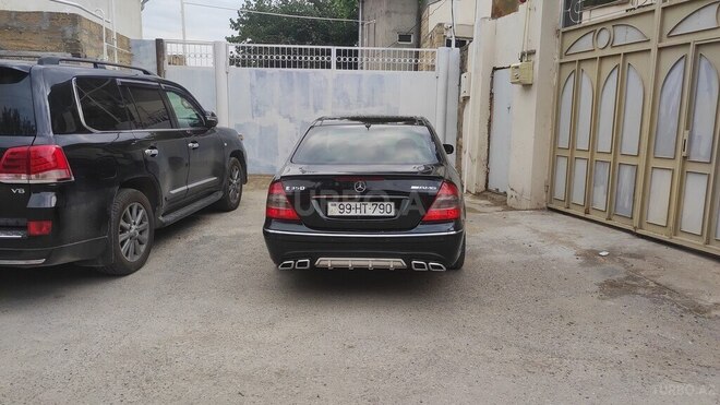 Mercedes E 240 2004, 235,000 km - 2.6 л - Sumqayıt