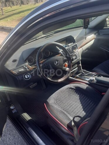 Mercedes E 200 2011, 310,000 km - 1.8 л - Bakı