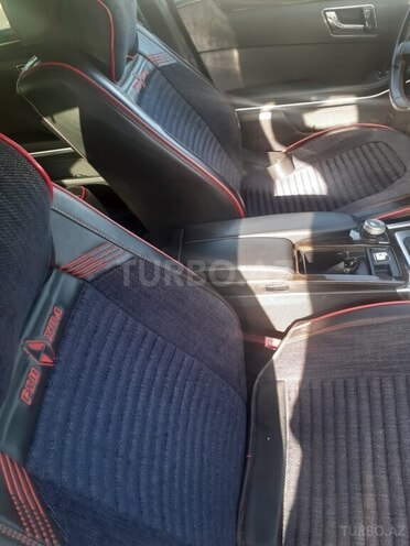 Mercedes E 200 2011, 310,000 km - 1.8 л - Bakı