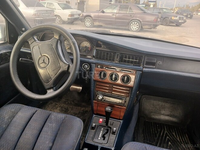 Mercedes 190 1991, 299,900 km - 2.0 l - Bakı