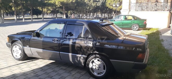 Mercedes 190 1992, 175,000 km - 2.5 л - Sumqayıt