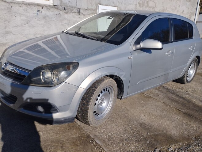 Opel Astra 2007, 240,000 km - 1.3 l - Qusar