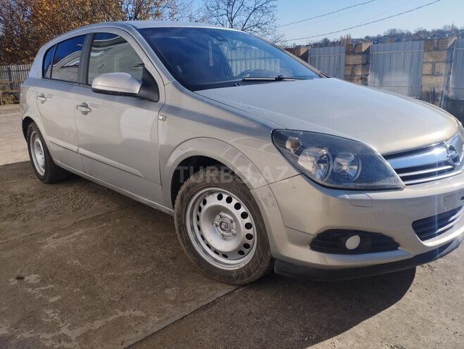 Opel Astra 2007, 240,000 km - 1.3 l - Qusar