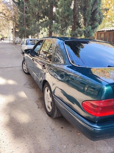Mercedes E 290 1998, 325,000 km - 2.9 l - Gəncə