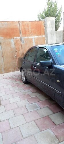 Mercedes E 230 1997, 304,236 km - 2.3 l - Bakı
