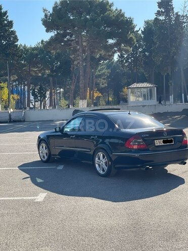 Mercedes E 270 2003, 376,936 km - 2.7 l - Sumqayıt