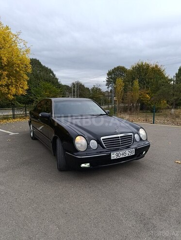 Mercedes E 240 2000, 370,000 km - 2.4 л - Masallı