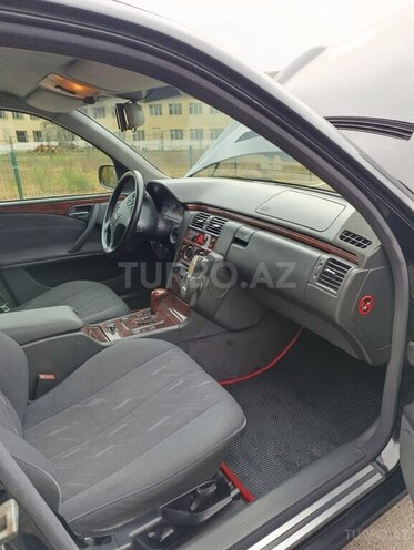 Mercedes E 240 2000, 370,000 km - 2.4 л - Masallı