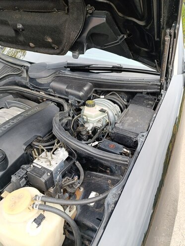 Mercedes E 240 2000, 370,000 km - 2.4 л - Masallı
