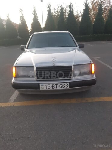 Mercedes E 200 d 1990, 653,425 km - 2.0 l - Şəki