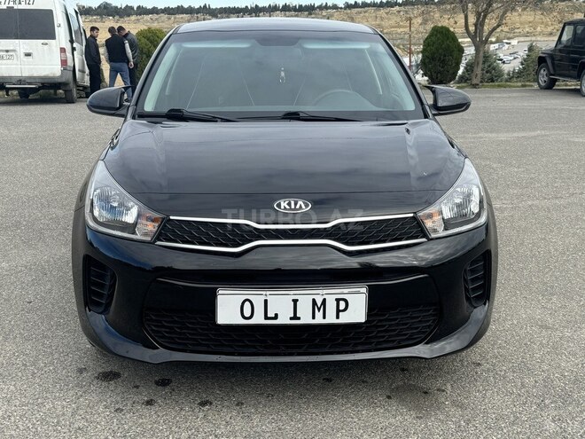 Kia Rio-1