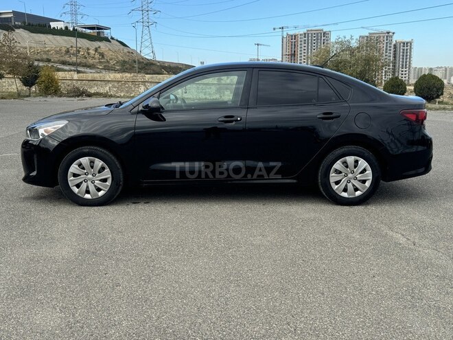 Kia Rio-4