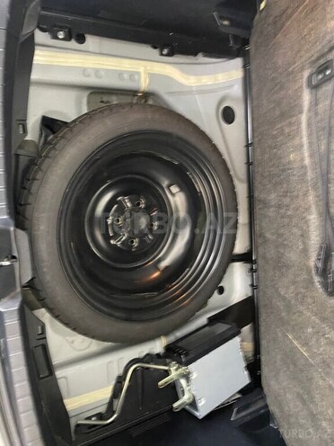 Toyota Vitz 2015, 95,000 km - 1.3 л - Bakı