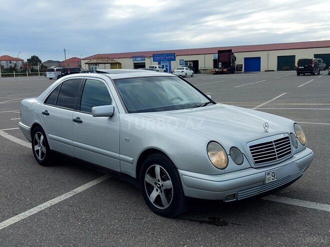 Mercedes E 240 1998, 355,000 km - 2.4 l - Bakı