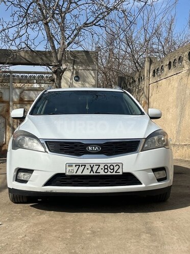 Kia Ceed 2011, 280,000 km - 1.6 l - Gəncə