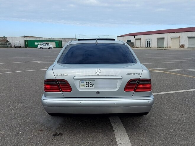 Mercedes E 240 1998, 355,000 km - 2.4 l - Bakı