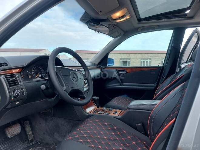 Mercedes E 240 1998, 355,000 km - 2.4 l - Bakı