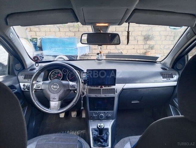 Opel Astra 2006, 390,000 km - 1.9 l - Bakı