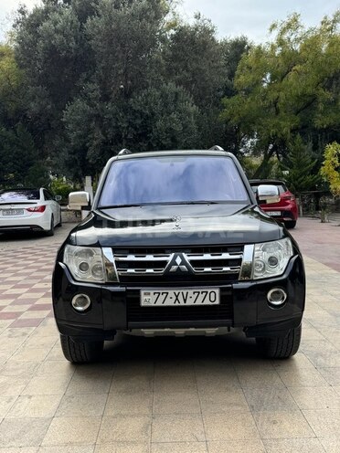 Mitsubishi Pajero 2007, 273,000 km - 3.0 l - Bakı