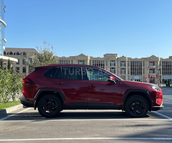 Toyota RAV4-3