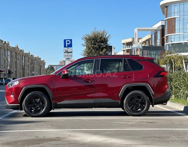 Toyota RAV4-4